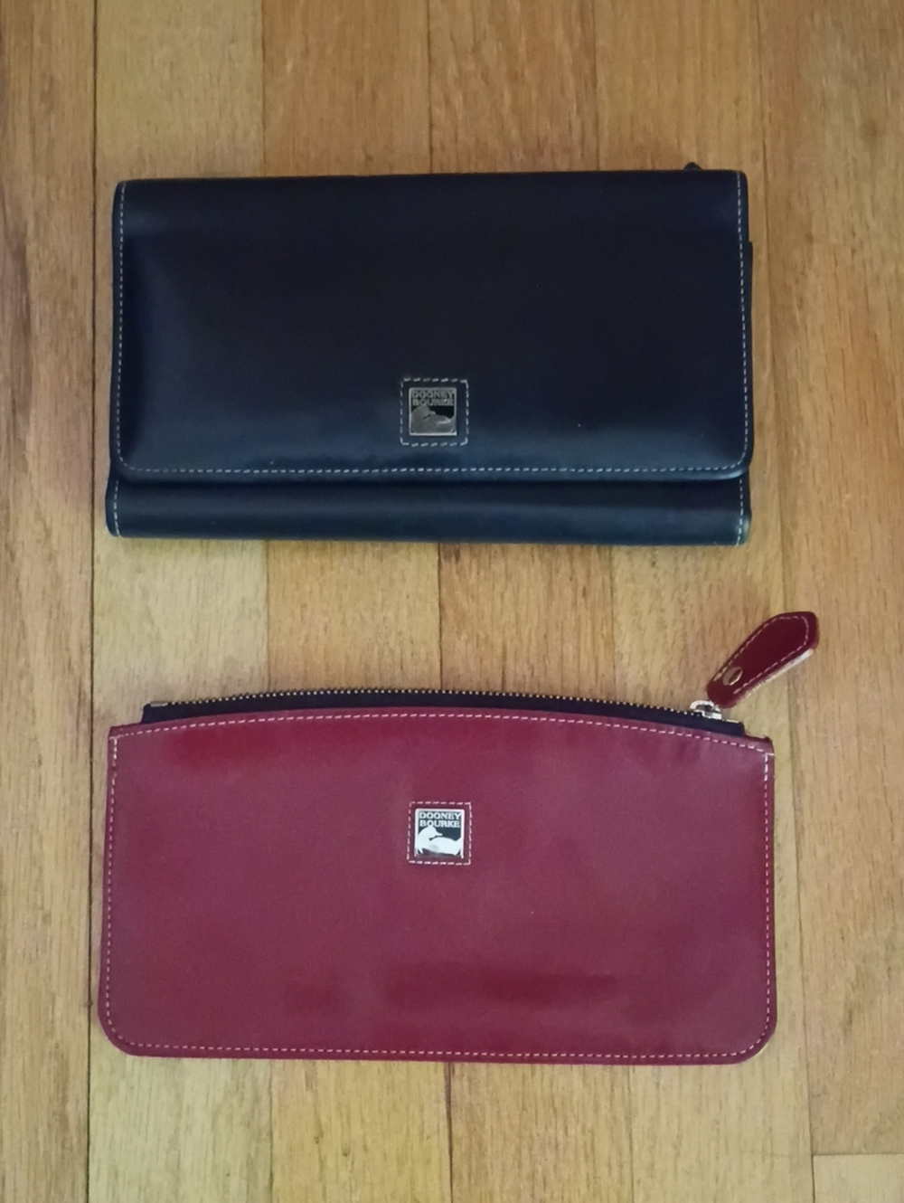 Dooney And Bourke Set Of Wallet And Flat Pouchette